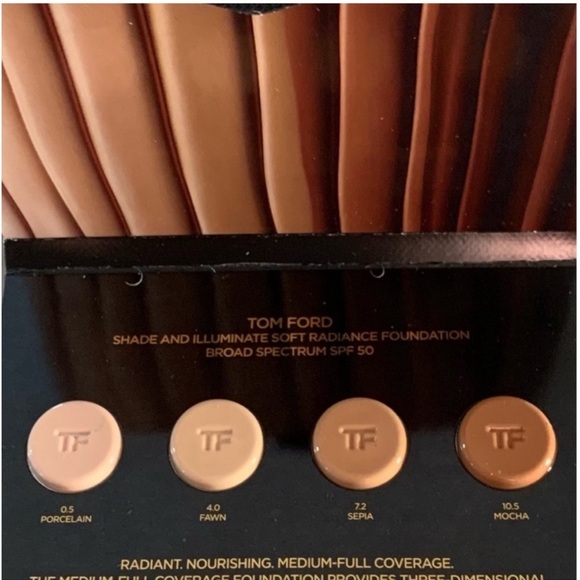 NWT
TOM FORD BEAUTY
Tom Ford SHADE AND ILLUMINATE SOFT
RADIANCE FOUNDATION - Picture 4 of 4